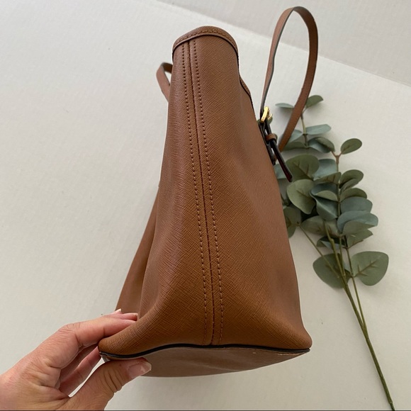 MICHAEL KORS Women’s O/S Camel Brown Medium Leather Tote Purse - Picture 5 of 12